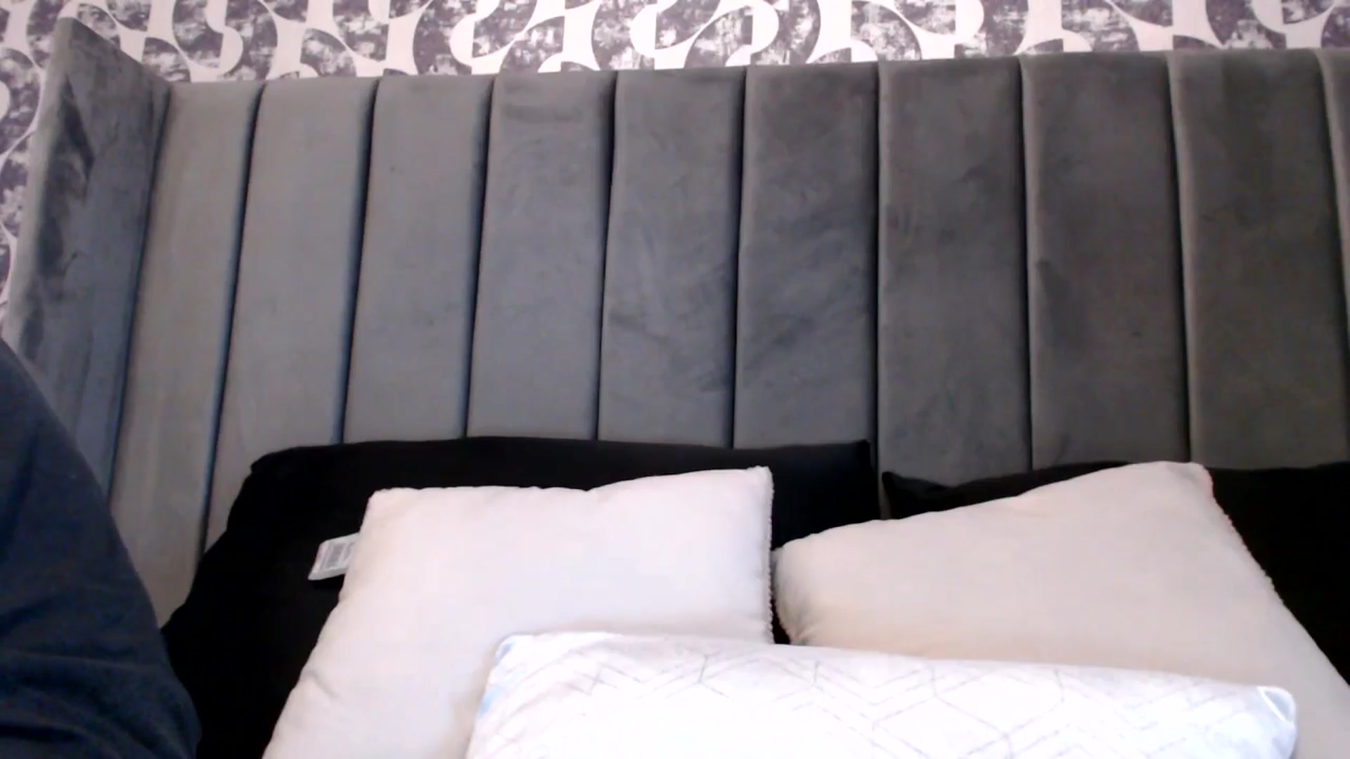 Gallery image thumbnail from LavIson's myfreecams stream on, 01/20/2025, 15:09 image 12 of 20
