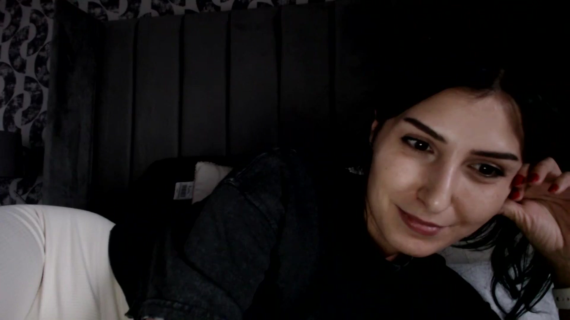 Gallery image thumbnail from LavIson's myfreecams stream on, 01/20/2025, 15:09 image 5 of 20
