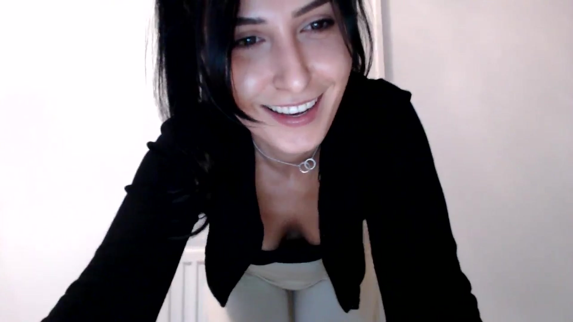 Gallery image thumbnail from LavIson's myfreecams stream on, 01/20/2025, 16:27 image 4 of 20
