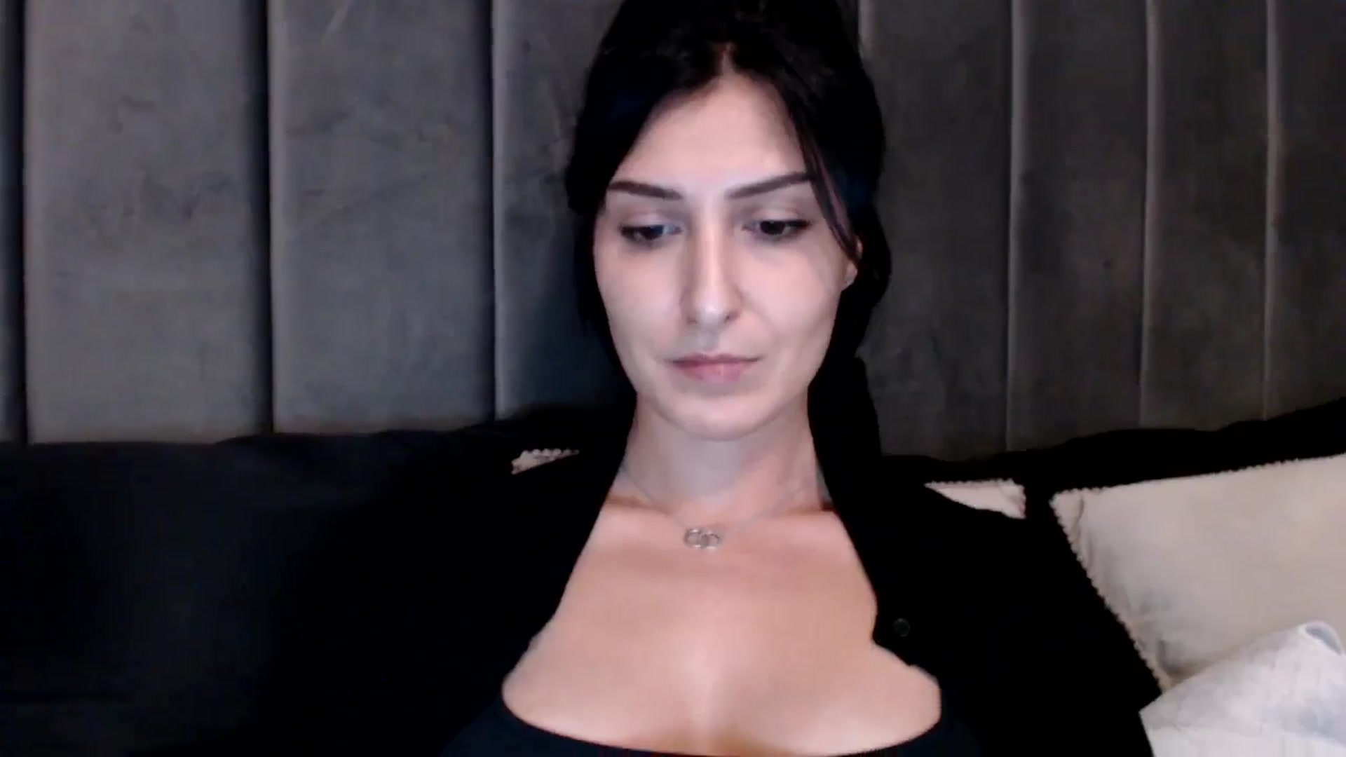 Gallery image thumbnail from LavIson's myfreecams stream on, 01/20/2025, 16:27 image 10 of 20