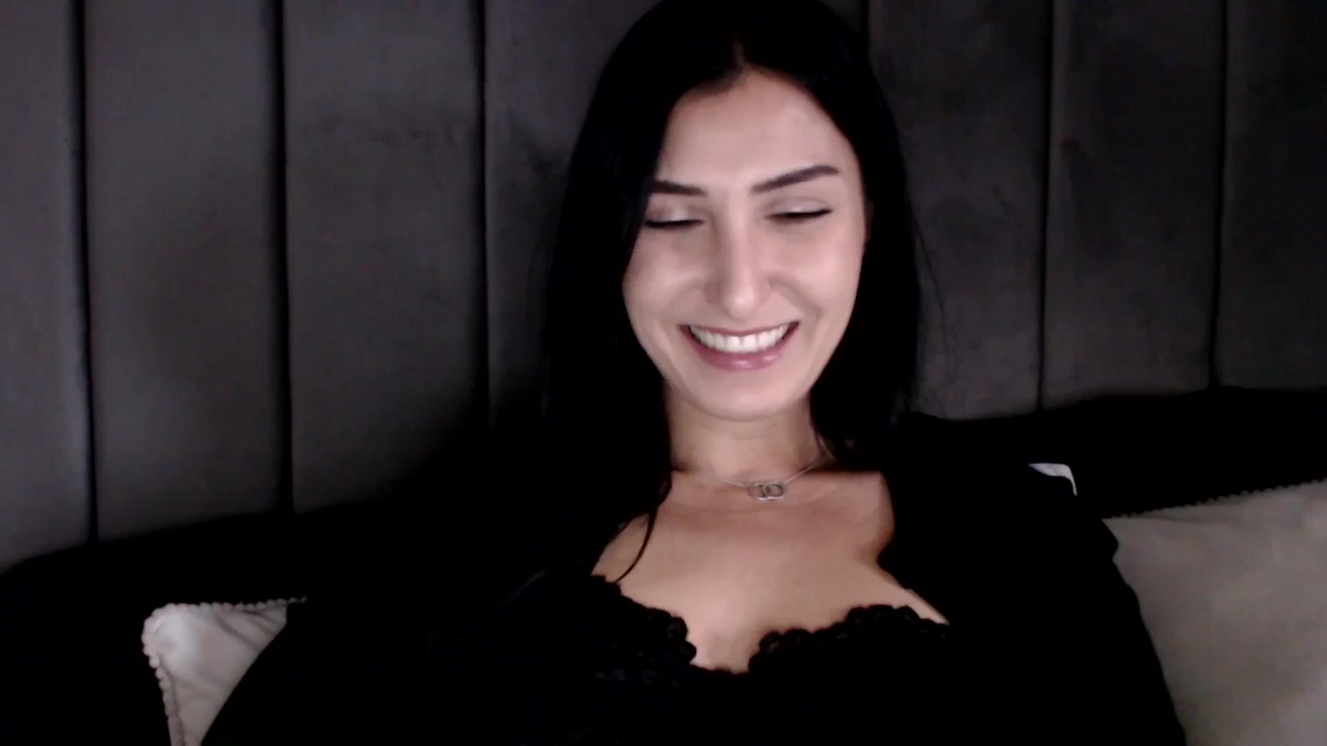 Gallery image thumbnail from LavIson's myfreecams stream on, 01/22/2025, 15:17 image 7 of 20