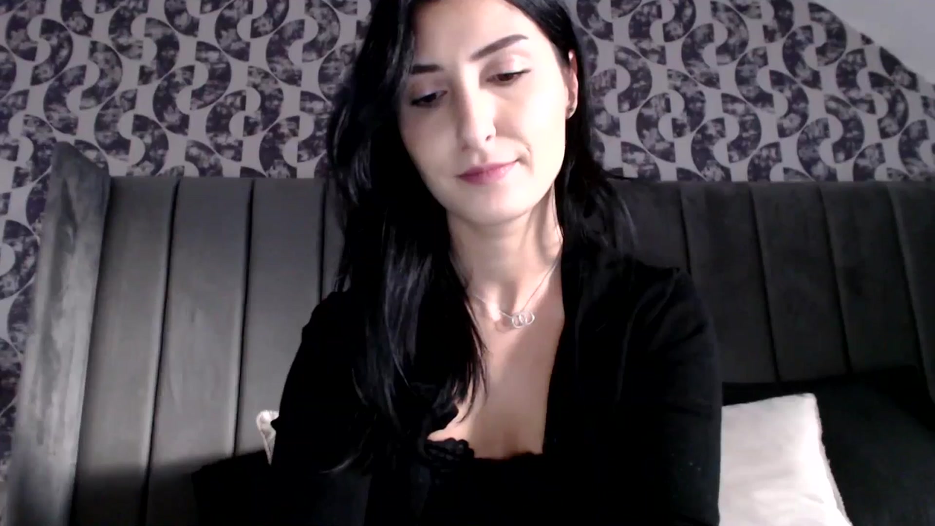 Gallery image thumbnail from LavIson's myfreecams stream on, 01/22/2025, 15:17 image 15 of 20