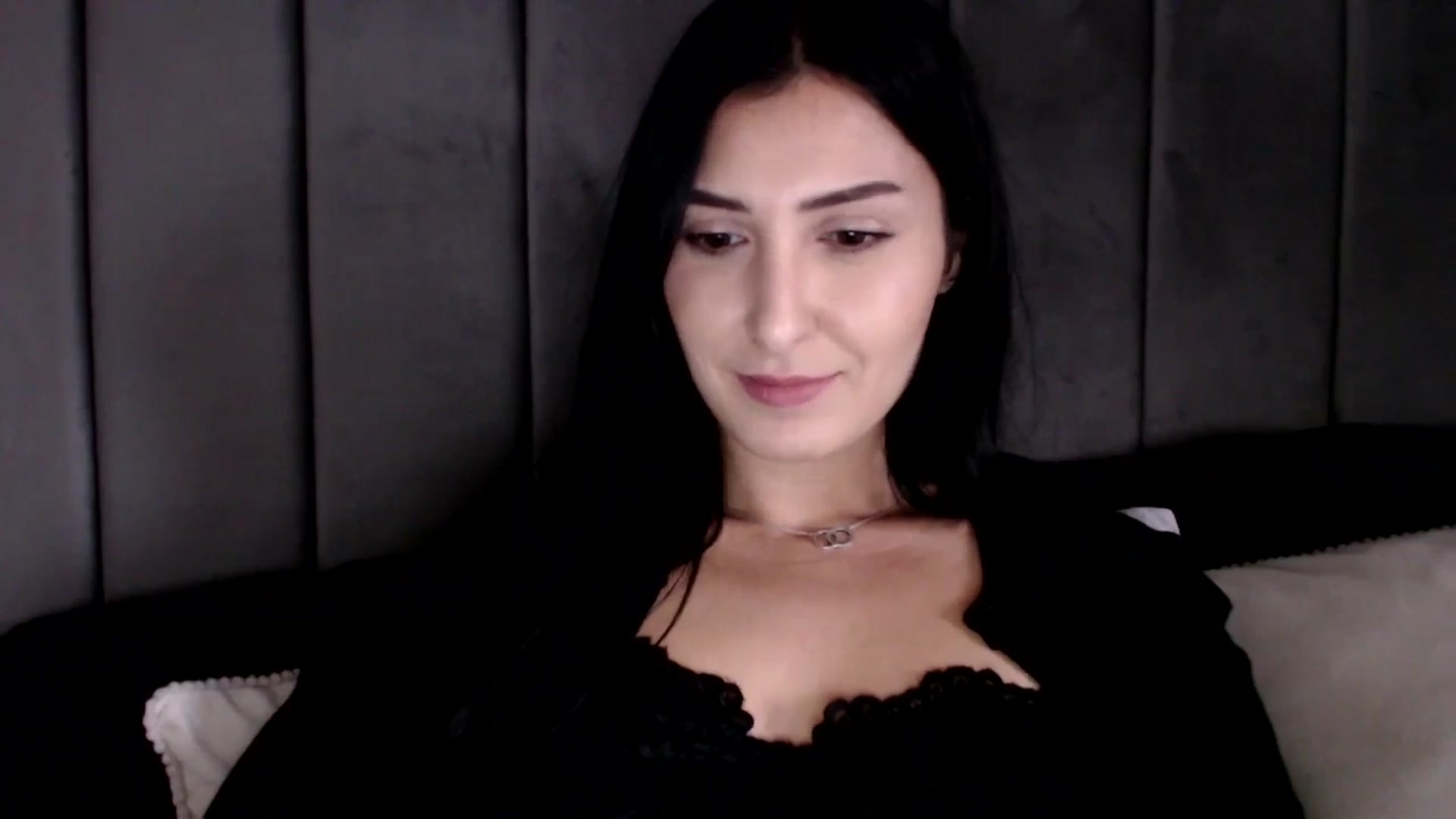 Gallery image thumbnail from LavIson's myfreecams stream on, 01/22/2025, 15:17 image 6 of 20
