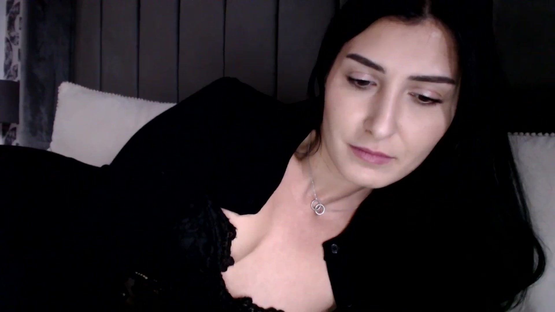 Gallery image thumbnail from LavIson's myfreecams stream on, 01/22/2025, 16:27 image 12 of 20