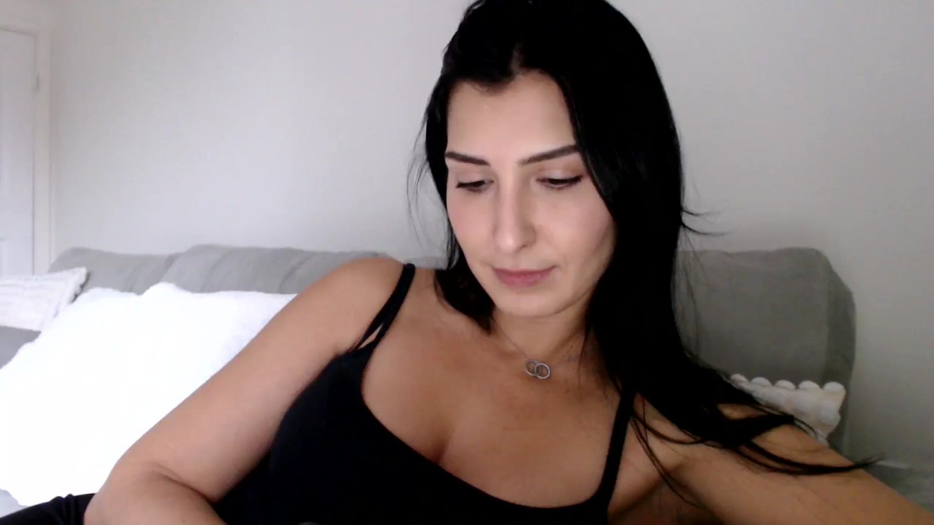 Gallery image thumbnail from LavIson's myfreecams stream on, 01/23/2025, 13:05 image 16 of 20