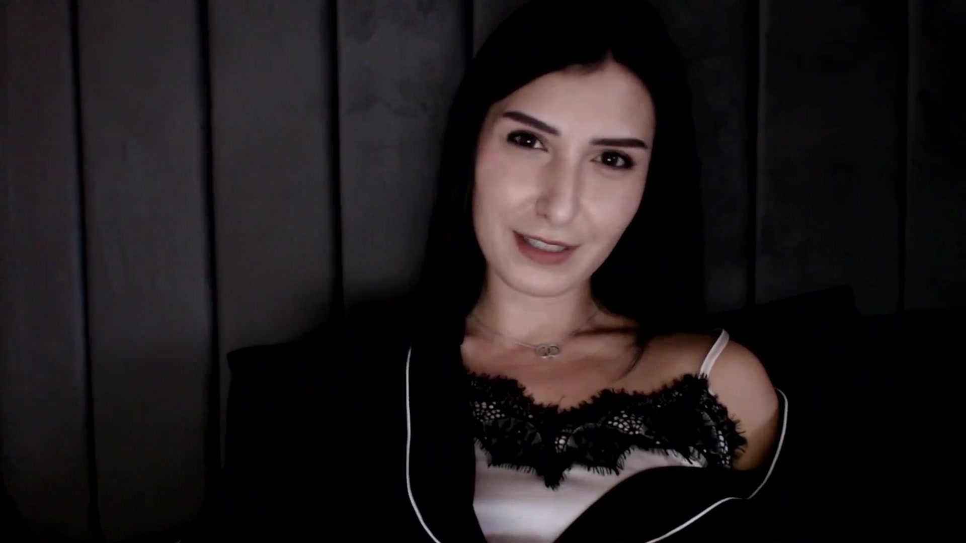 Gallery image thumbnail from LavIson's myfreecams stream on, 01/24/2025, 10:16 image 3 of 20
