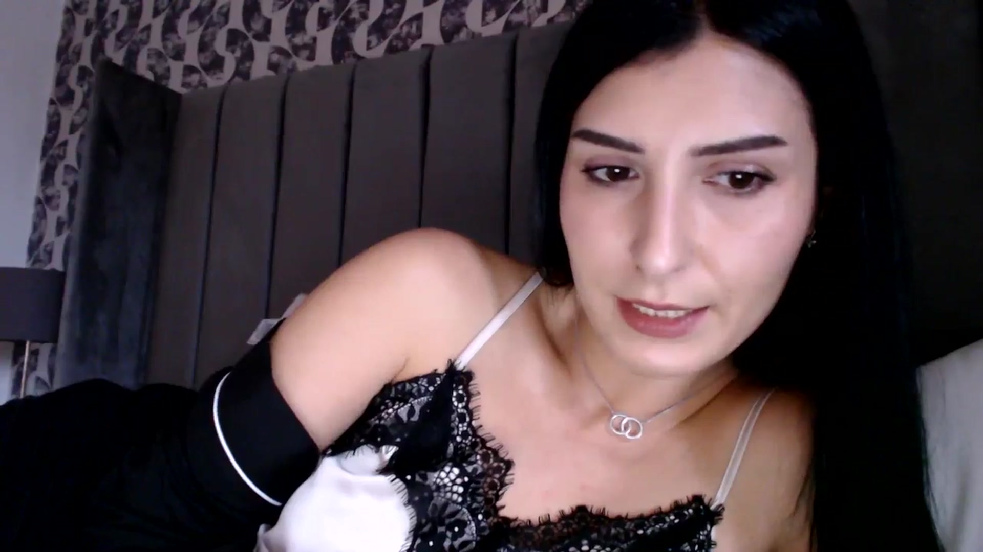 Gallery image thumbnail from LavIson's myfreecams stream on, 01/24/2025, 10:16 image 16 of 20