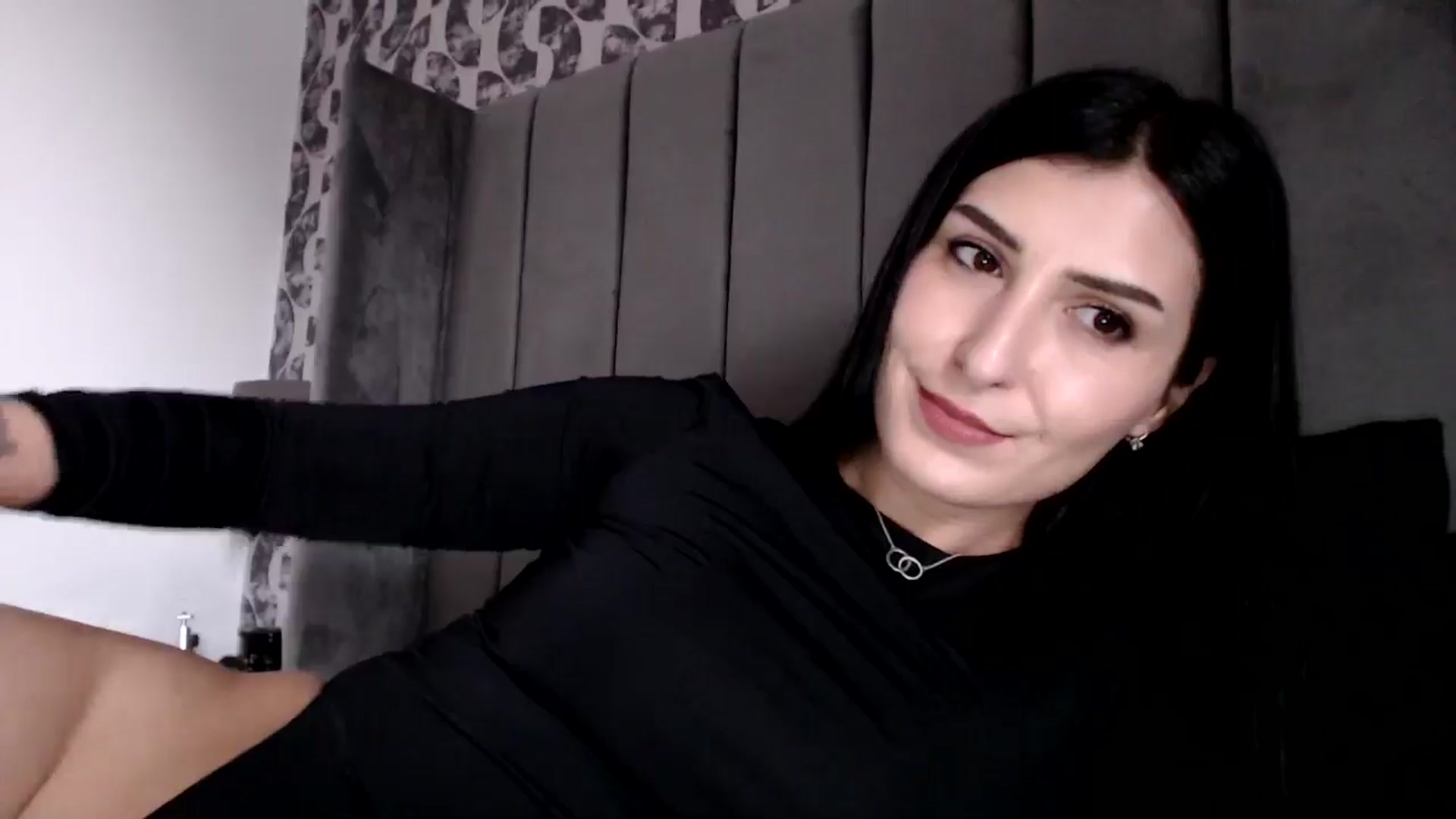 Gallery image thumbnail from LavIson's myfreecams stream on, 01/24/2025, 11:30 image 18 of 20