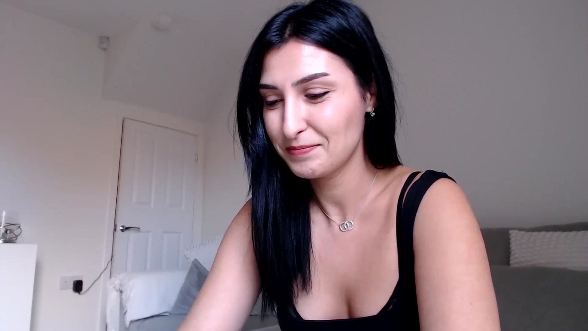 Gallery image thumbnail from LavIson's myfreecams stream on, 01/27/2025, 13:14 image 9 of 20