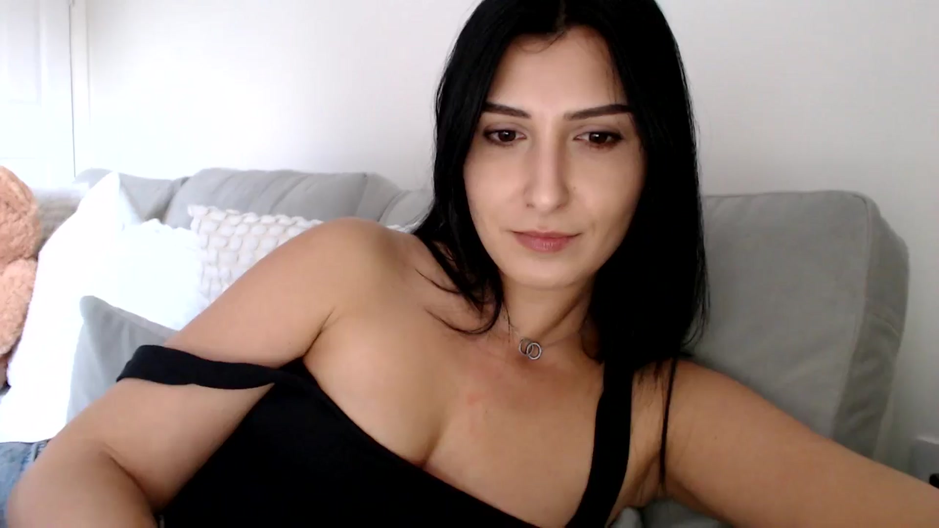 Gallery image thumbnail from LavIson's myfreecams stream on, 01/27/2025, 15:05 image 13 of 20