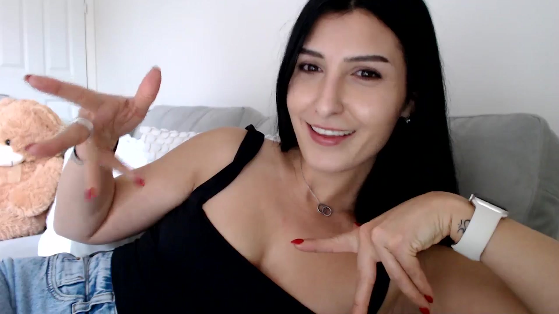 Gallery image thumbnail from LavIson's myfreecams stream on, 01/27/2025, 15:05 image 4 of 20
