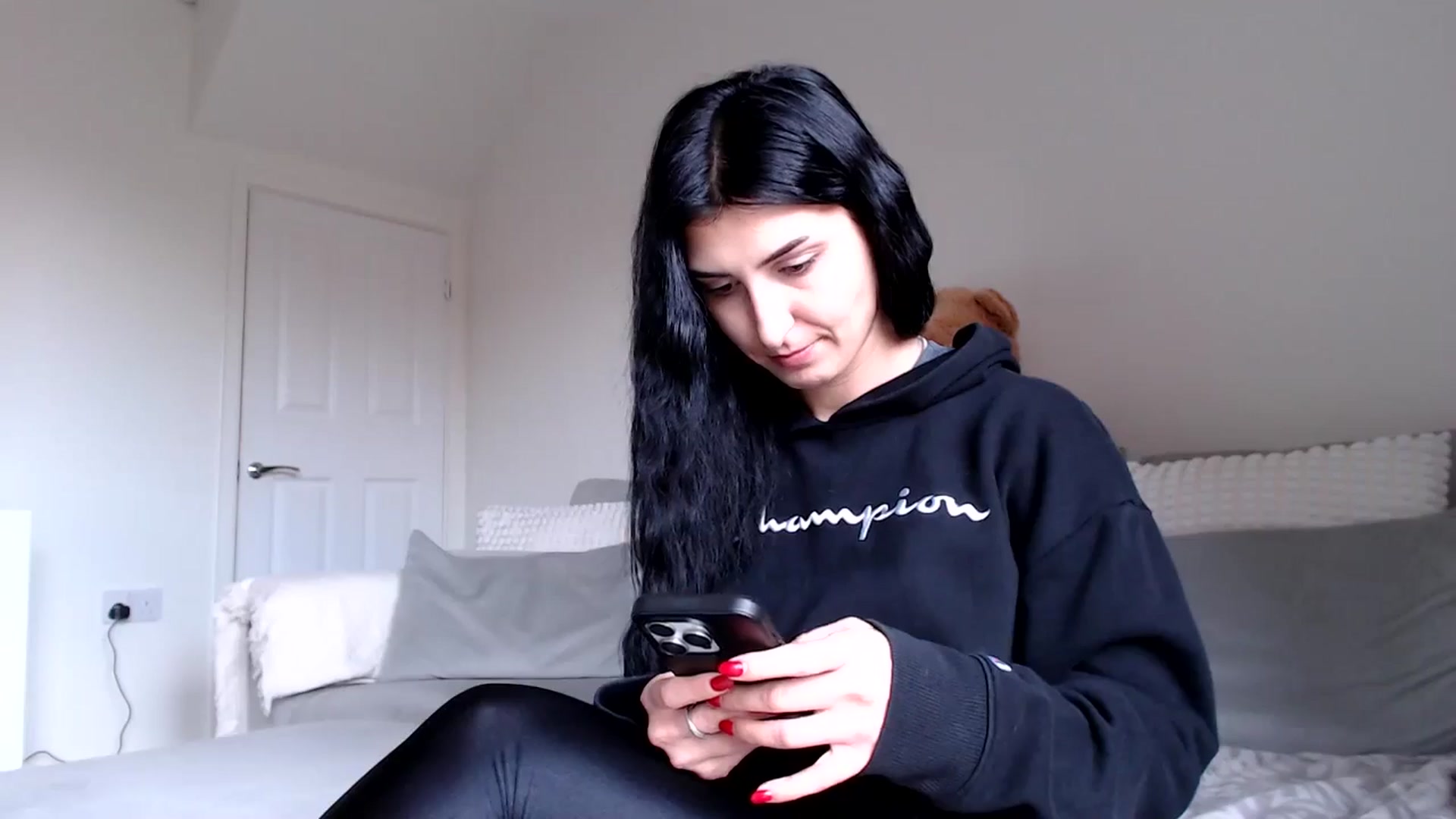 Gallery image thumbnail from LavIson's myfreecams stream on, 01/29/2025, 15:59 image 14 of 20