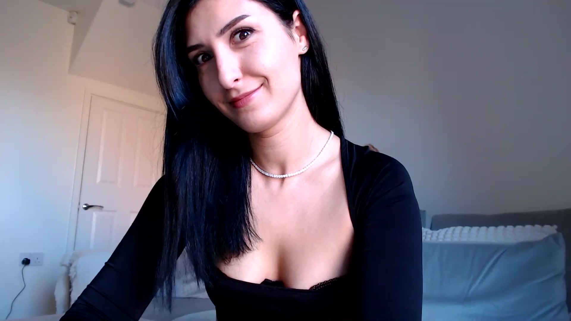 Gallery image thumbnail from LavIson's myfreecams stream on, 01/30/2025, 12:08 image 13 of 20