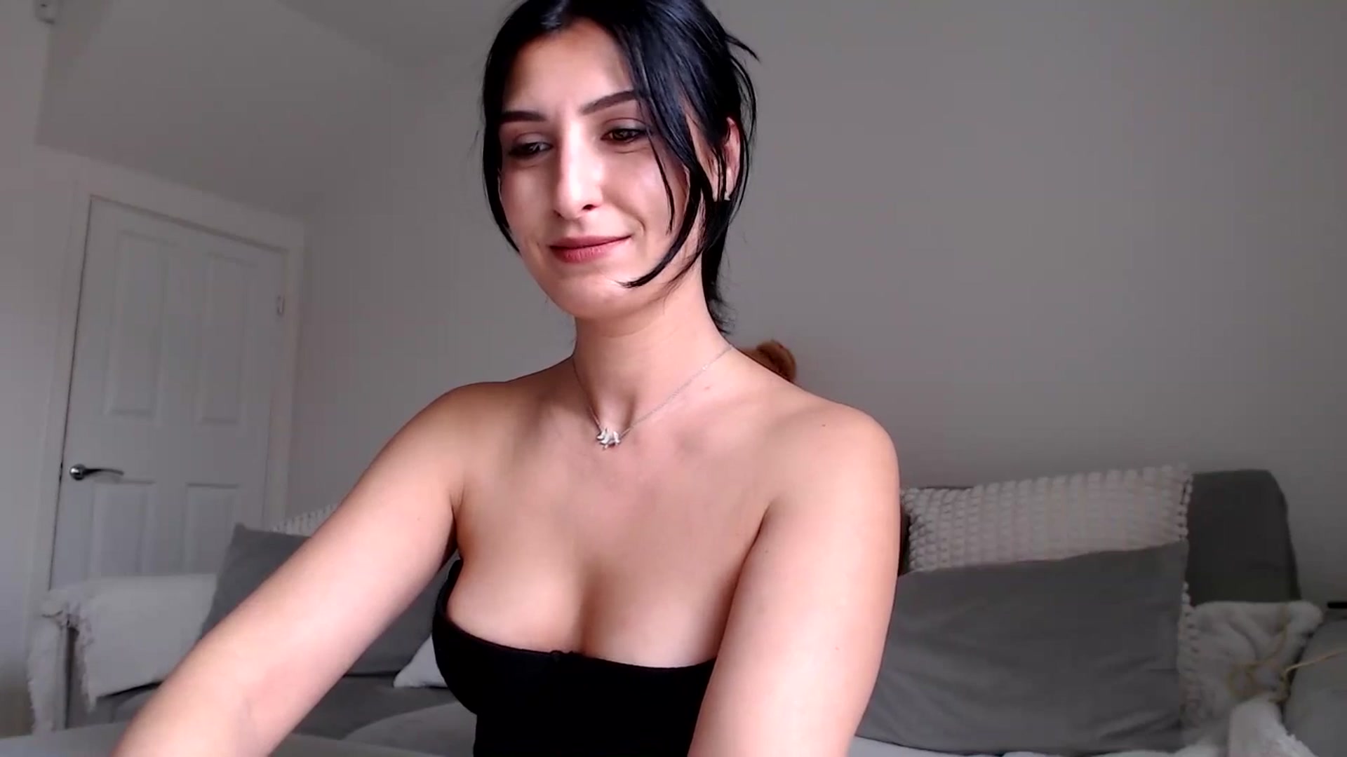 Gallery image thumbnail from LavIson's myfreecams stream on, 02/03/2025, 12:14 image 6 of 20