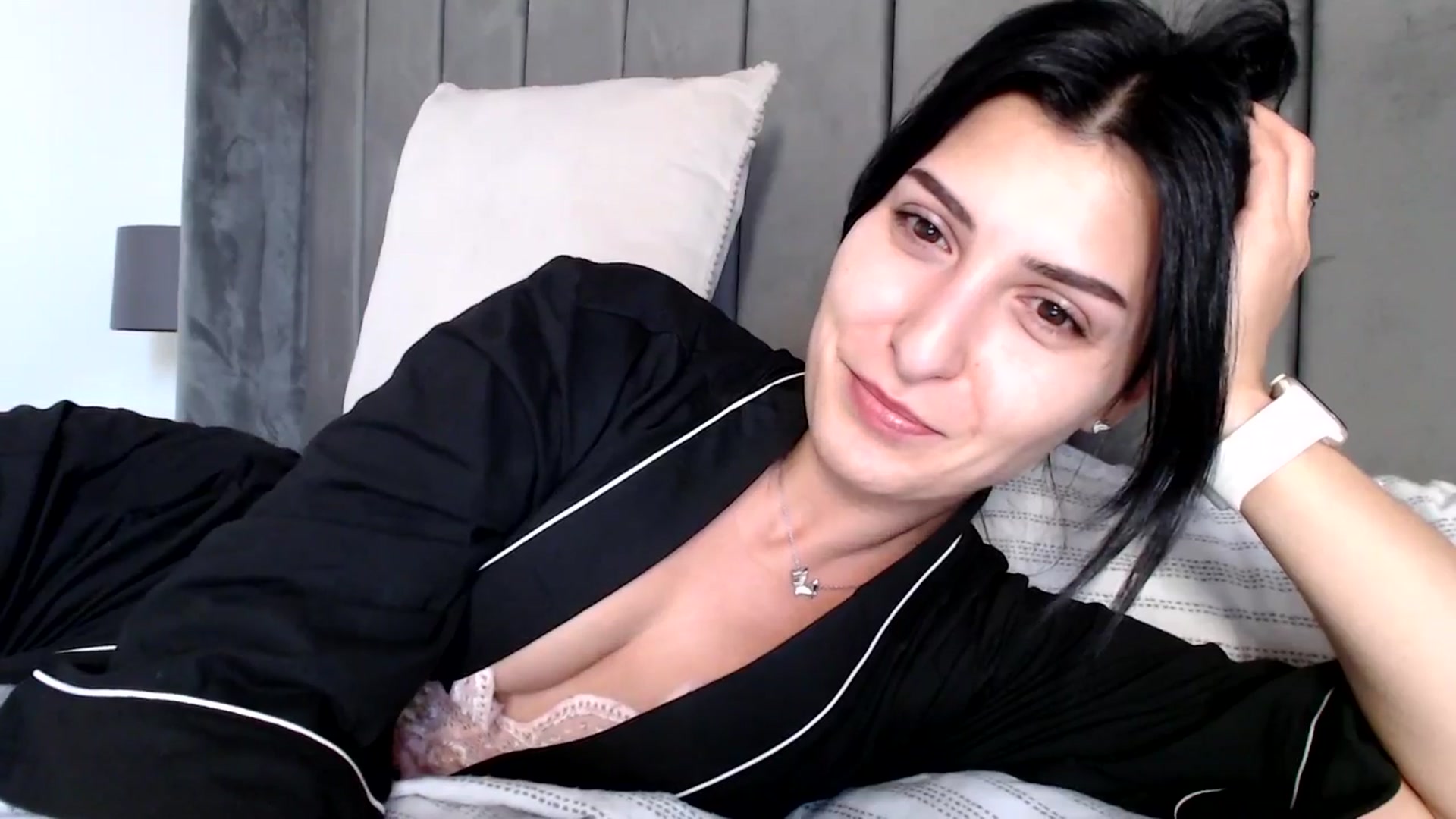 Gallery image thumbnail from LavIson's myfreecams stream on, 02/05/2025, 09:11 image 8 of 20