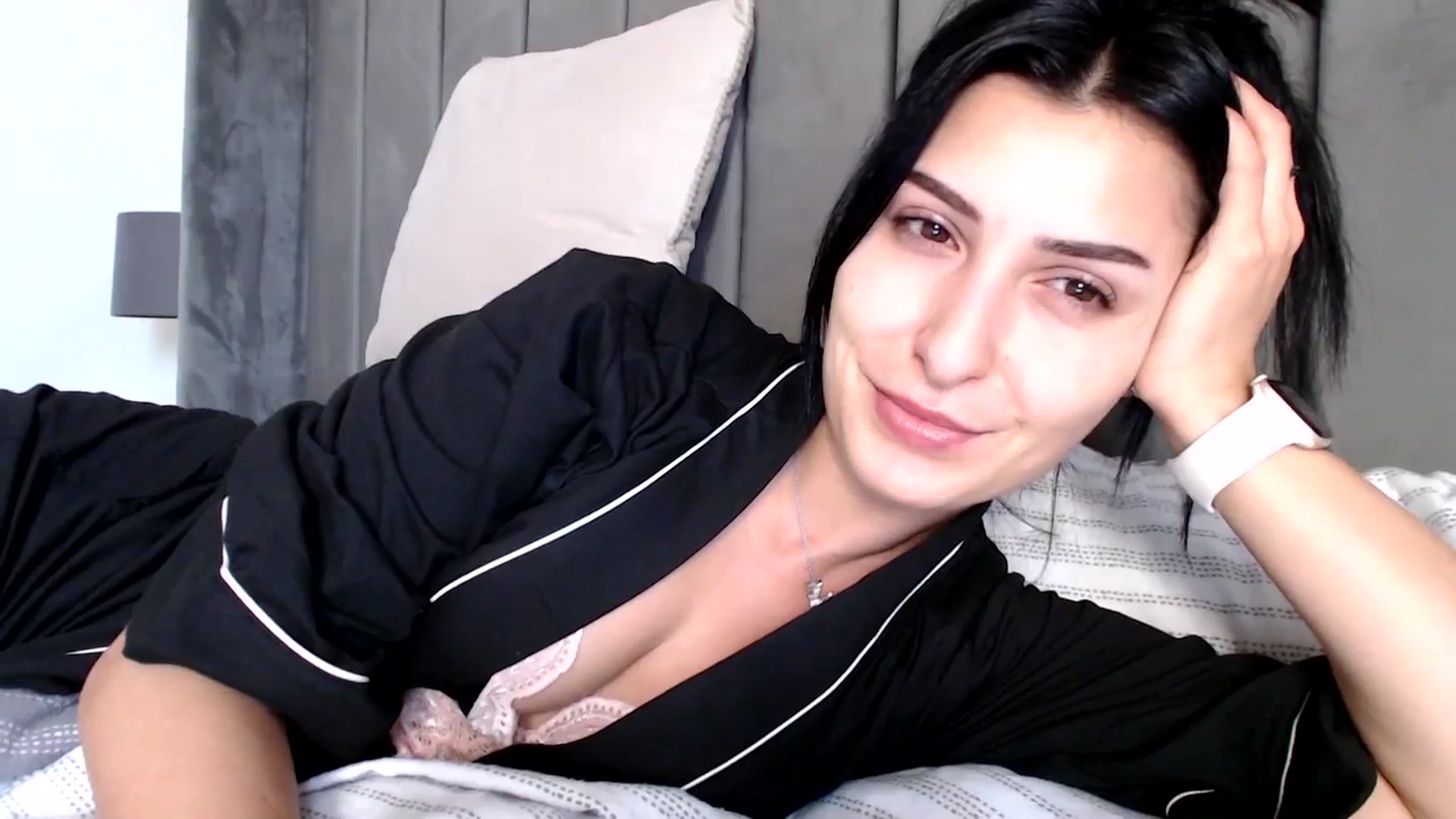 Gallery image thumbnail from LavIson's myfreecams stream on, 02/05/2025, 09:11 image 9 of 20