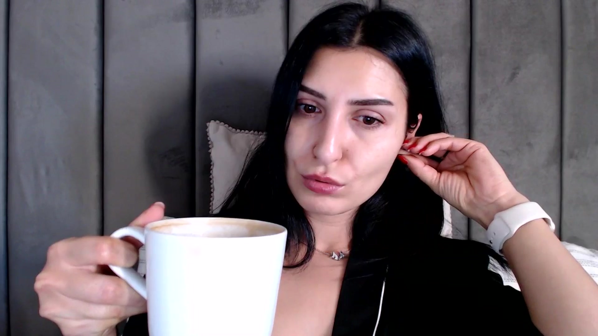 Gallery image thumbnail from LavIson's myfreecams stream on, 02/05/2025, 09:11 image 4 of 20