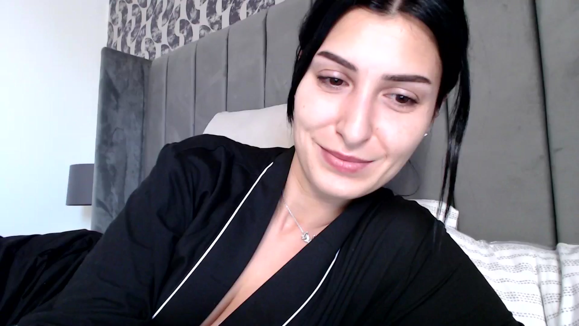 Gallery image thumbnail from LavIson's myfreecams stream on, 02/05/2025, 09:11 image 7 of 20