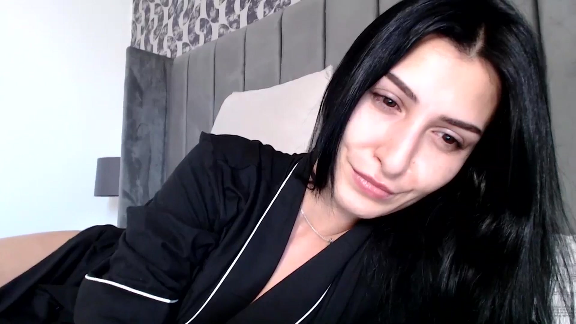 Gallery image thumbnail from LavIson's myfreecams stream on, 02/05/2025, 09:11 image 17 of 20