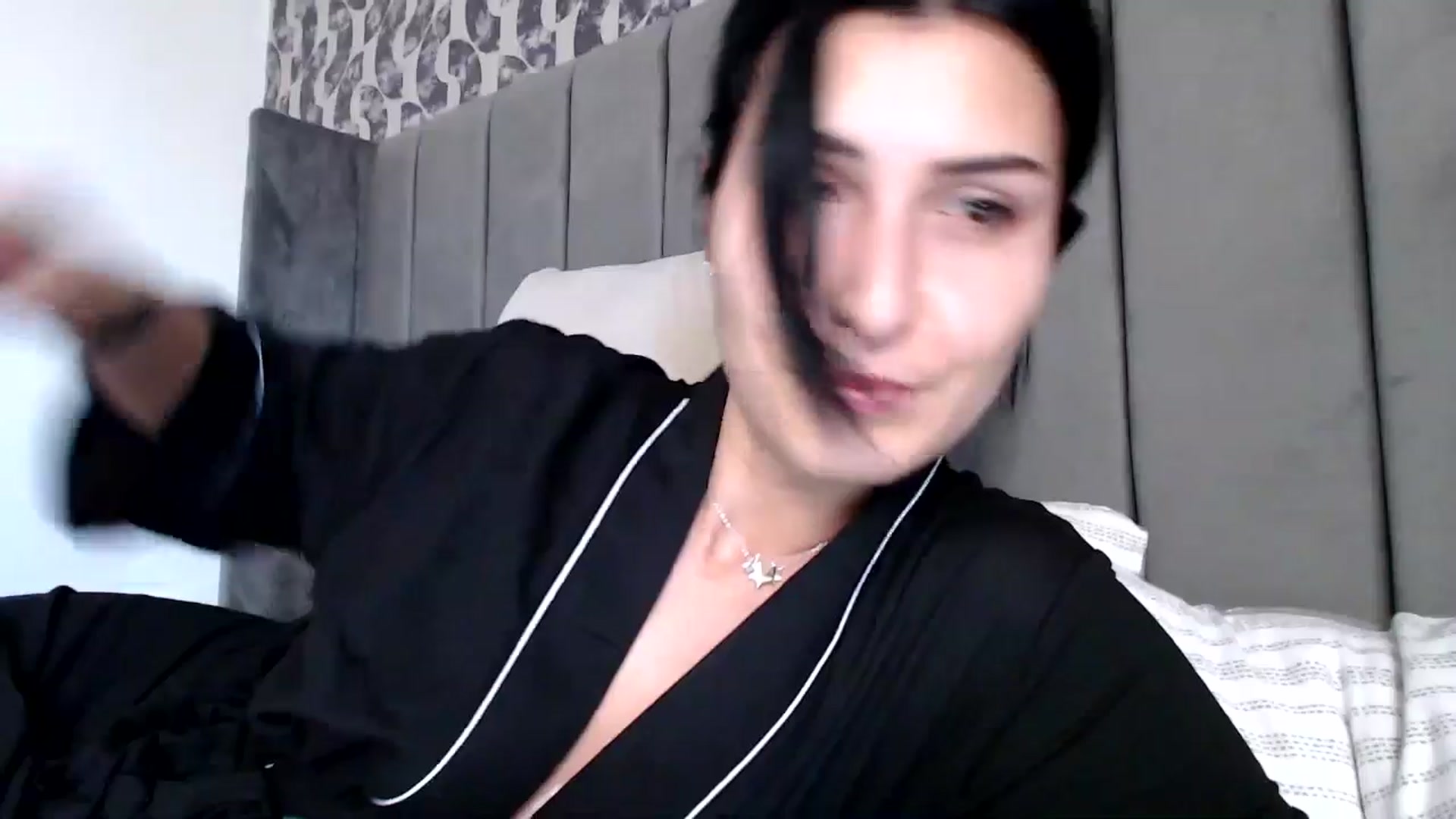 Gallery image thumbnail from LavIson's myfreecams stream on, 02/05/2025, 09:11 image 6 of 20