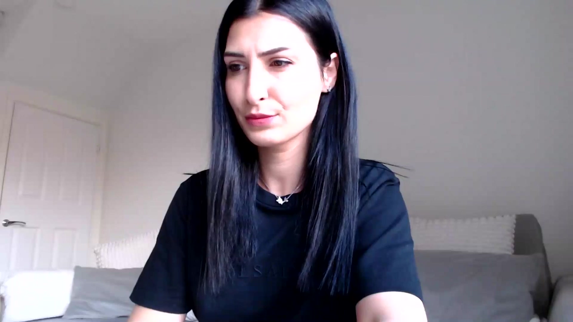 Gallery image thumbnail from LavIson's myfreecams stream on, 02/06/2025, 12:58 image 2 of 20