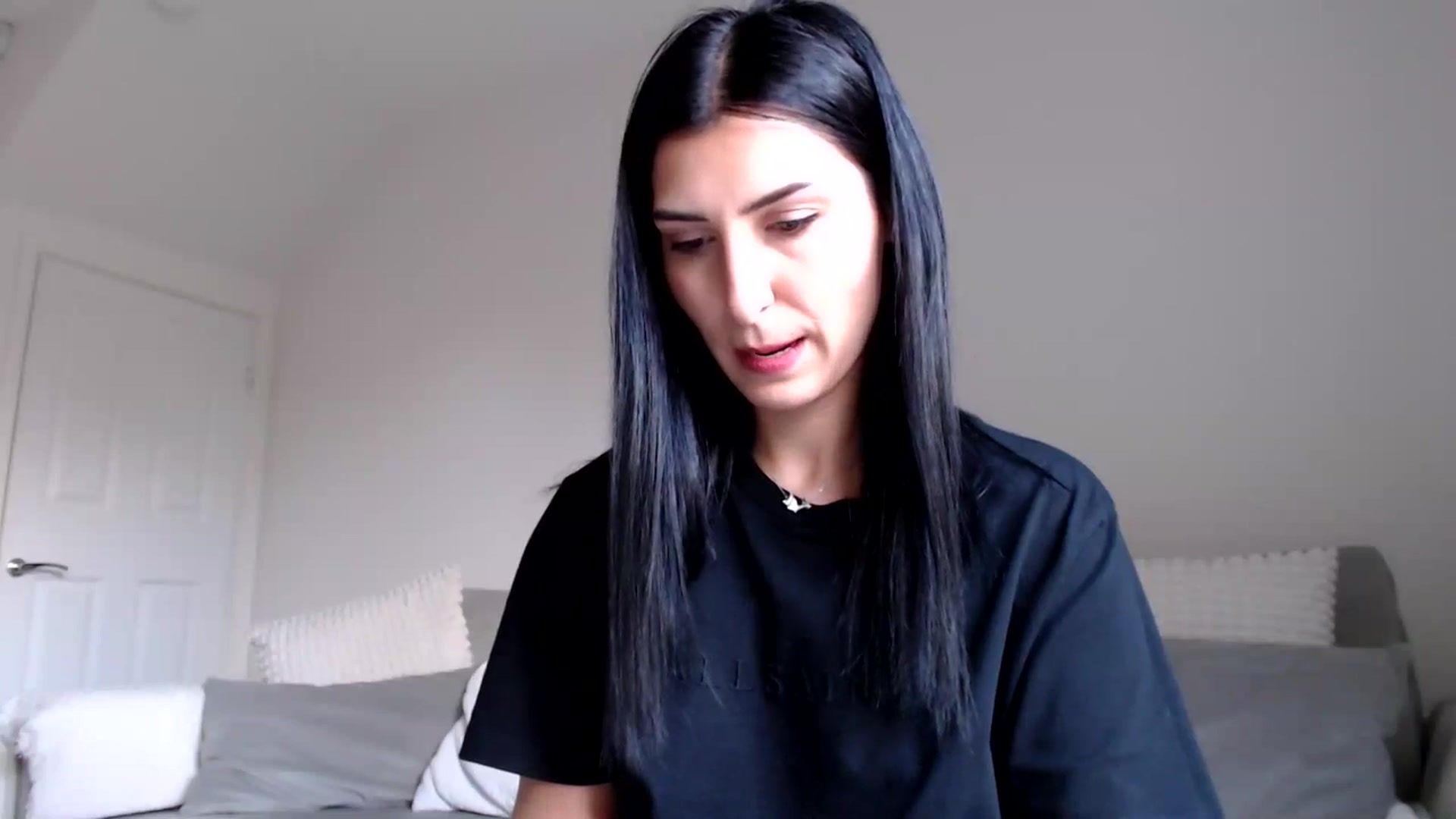 Gallery image thumbnail from LavIson's myfreecams stream on, 02/06/2025, 12:58 image 14 of 20