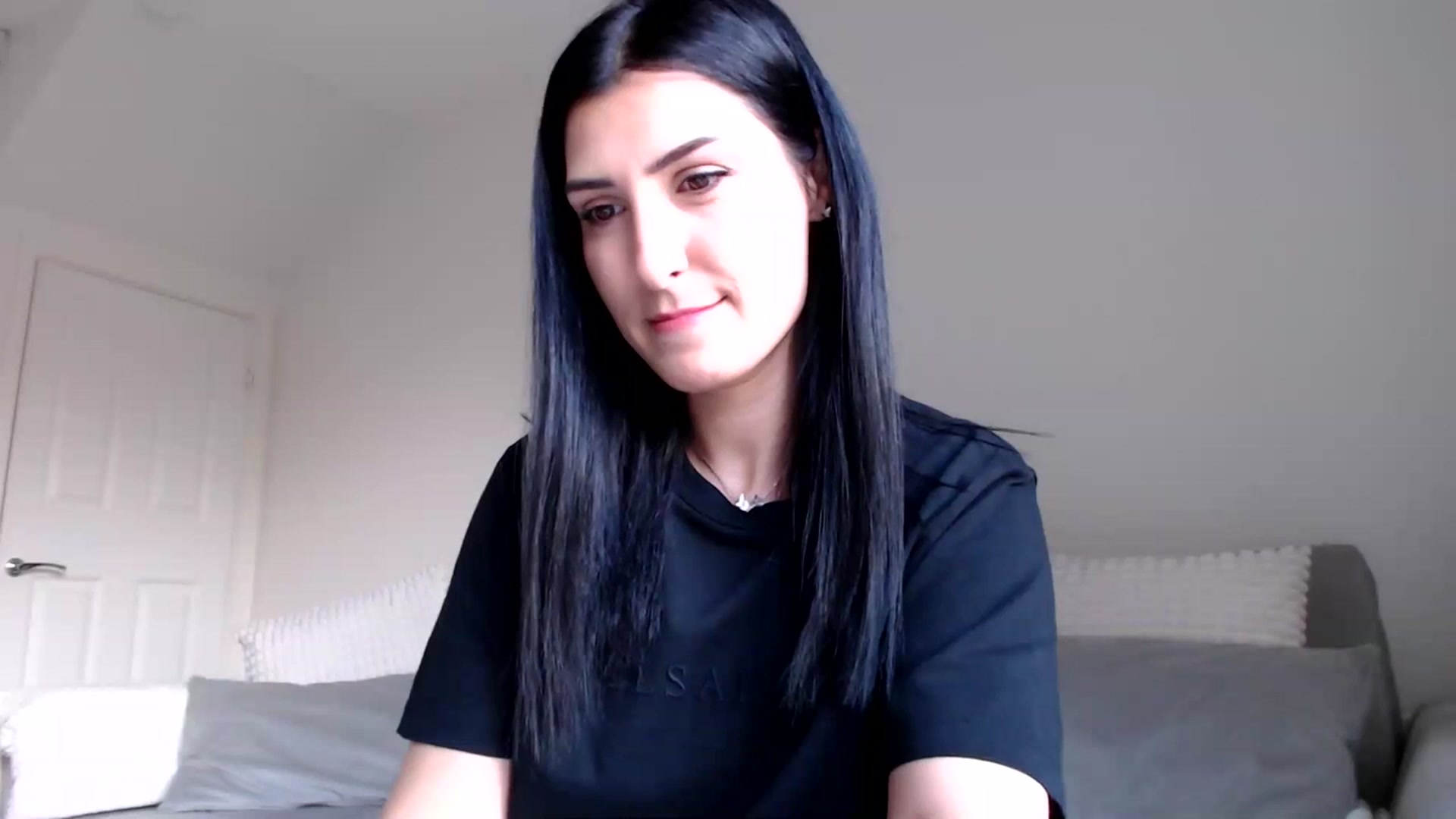 Gallery image thumbnail from LavIson's myfreecams stream on, 02/06/2025, 12:58 image 3 of 20