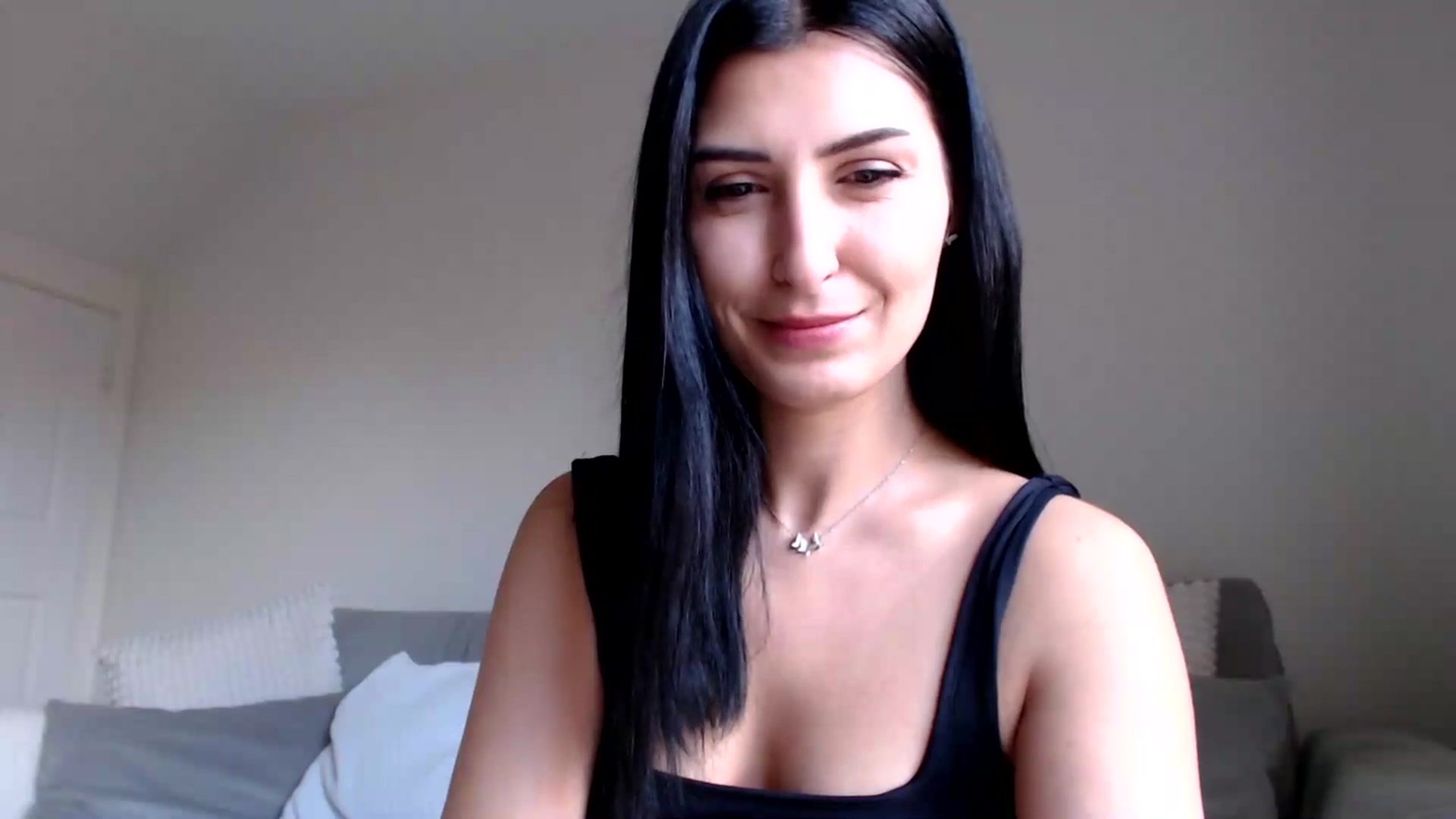Gallery image thumbnail from LavIson's myfreecams stream on, 02/06/2025, 14:12 image 13 of 20