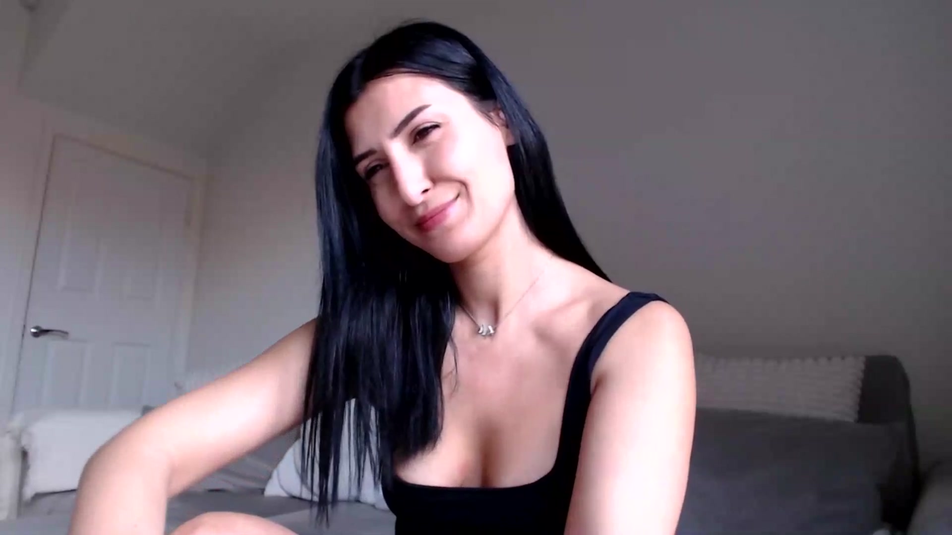 Gallery image thumbnail from LavIson's myfreecams stream on, 02/06/2025, 14:12 image 11 of 20
