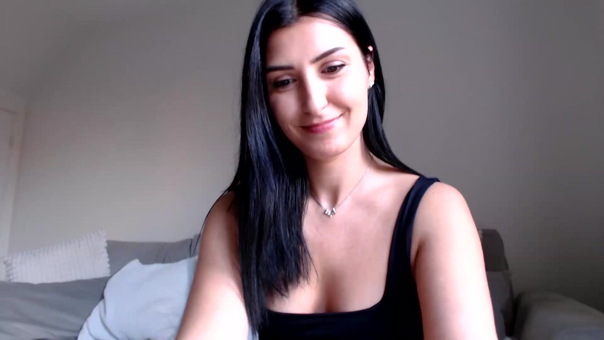 Gallery image thumbnail from LavIson's myfreecams stream on, 02/06/2025, 14:12 image 17 of 20