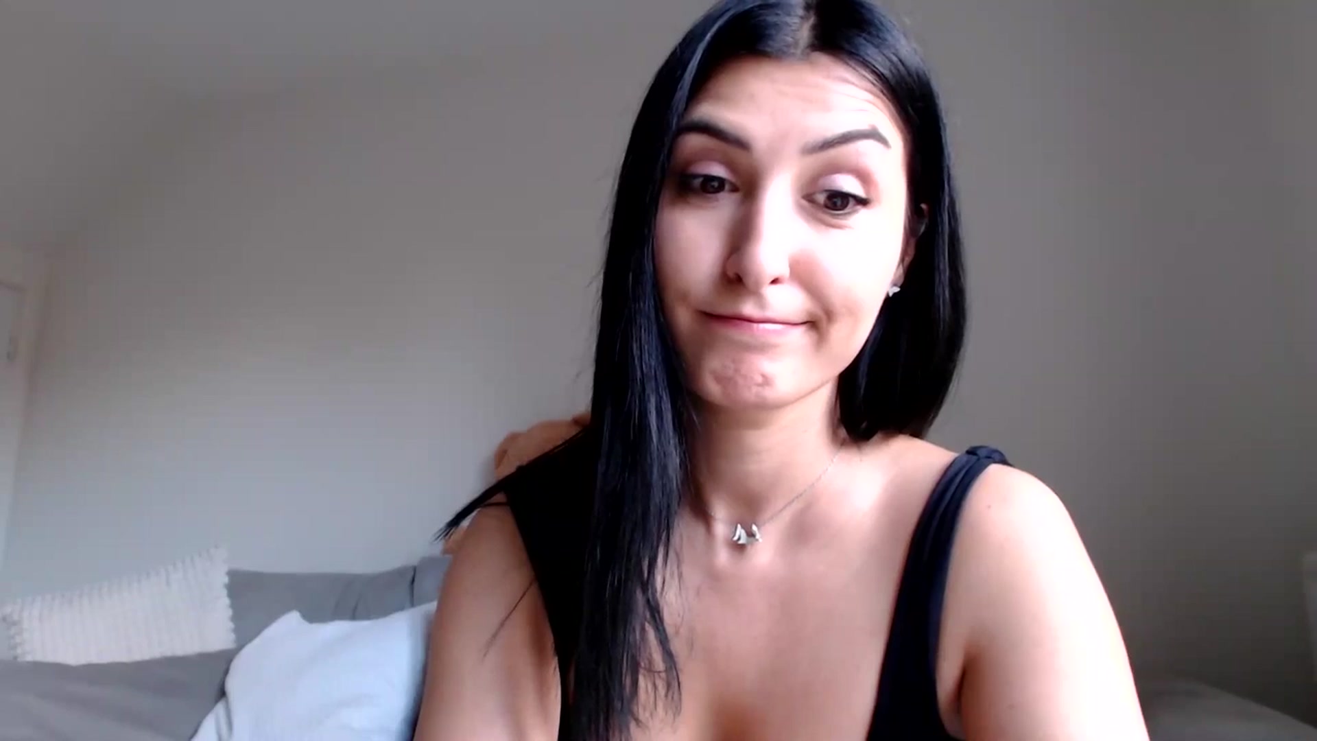 Gallery image thumbnail from LavIson's myfreecams stream on, 02/06/2025, 14:12 image 15 of 20