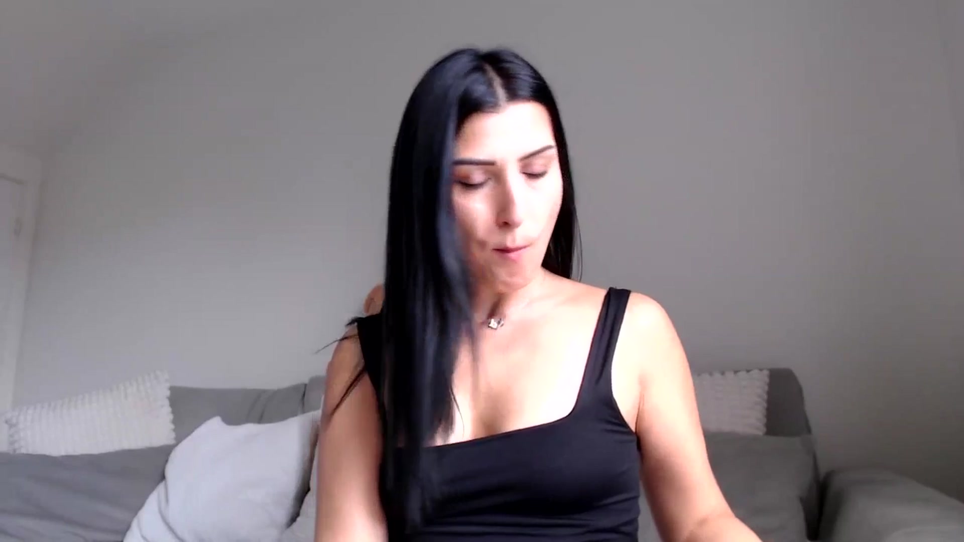Gallery image thumbnail from LavIson's myfreecams stream on, 02/06/2025, 14:12 image 20 of 20