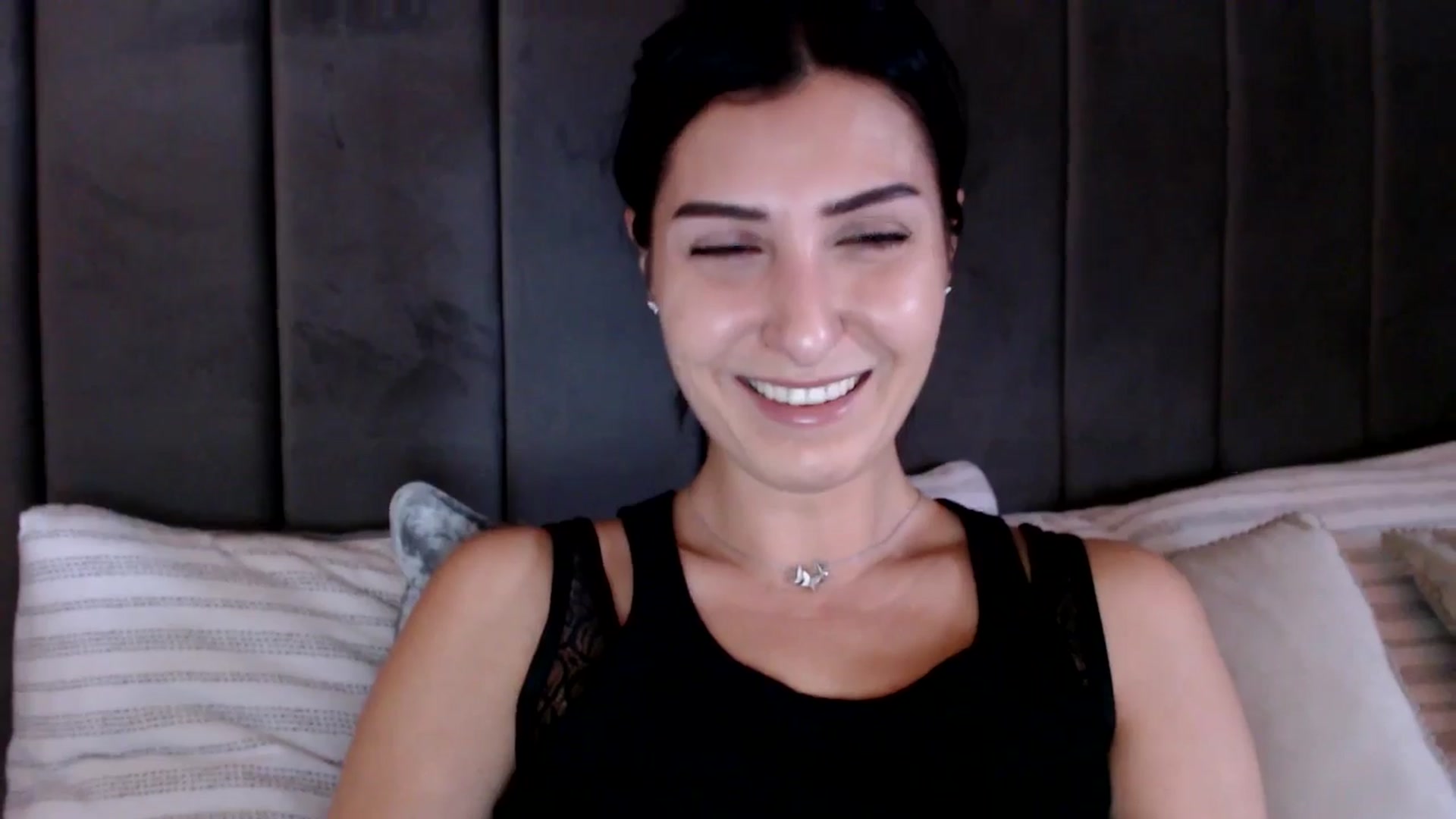 Gallery image thumbnail from LavIson's myfreecams stream on, 02/07/2025, 11:13 image 15 of 20