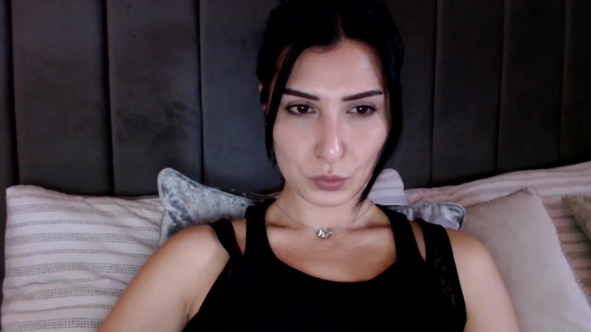Gallery image thumbnail from LavIson's myfreecams stream on, 02/07/2025, 11:13 image 20 of 20