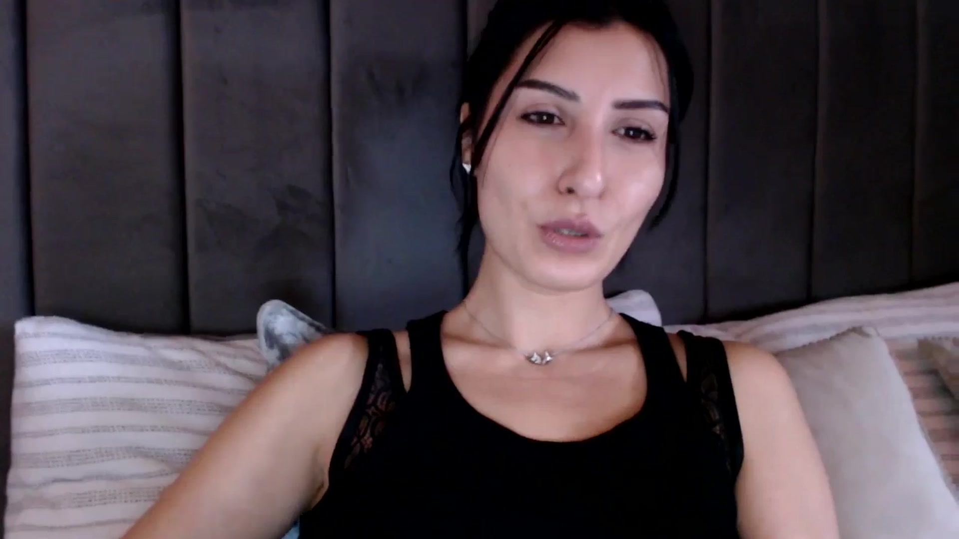 Gallery image thumbnail from LavIson's myfreecams stream on, 02/07/2025, 11:13 image 14 of 20