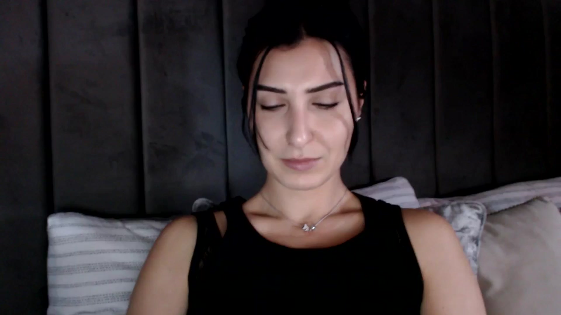 Gallery image thumbnail from LavIson's myfreecams stream on, 02/07/2025, 11:13 image 1 of 20