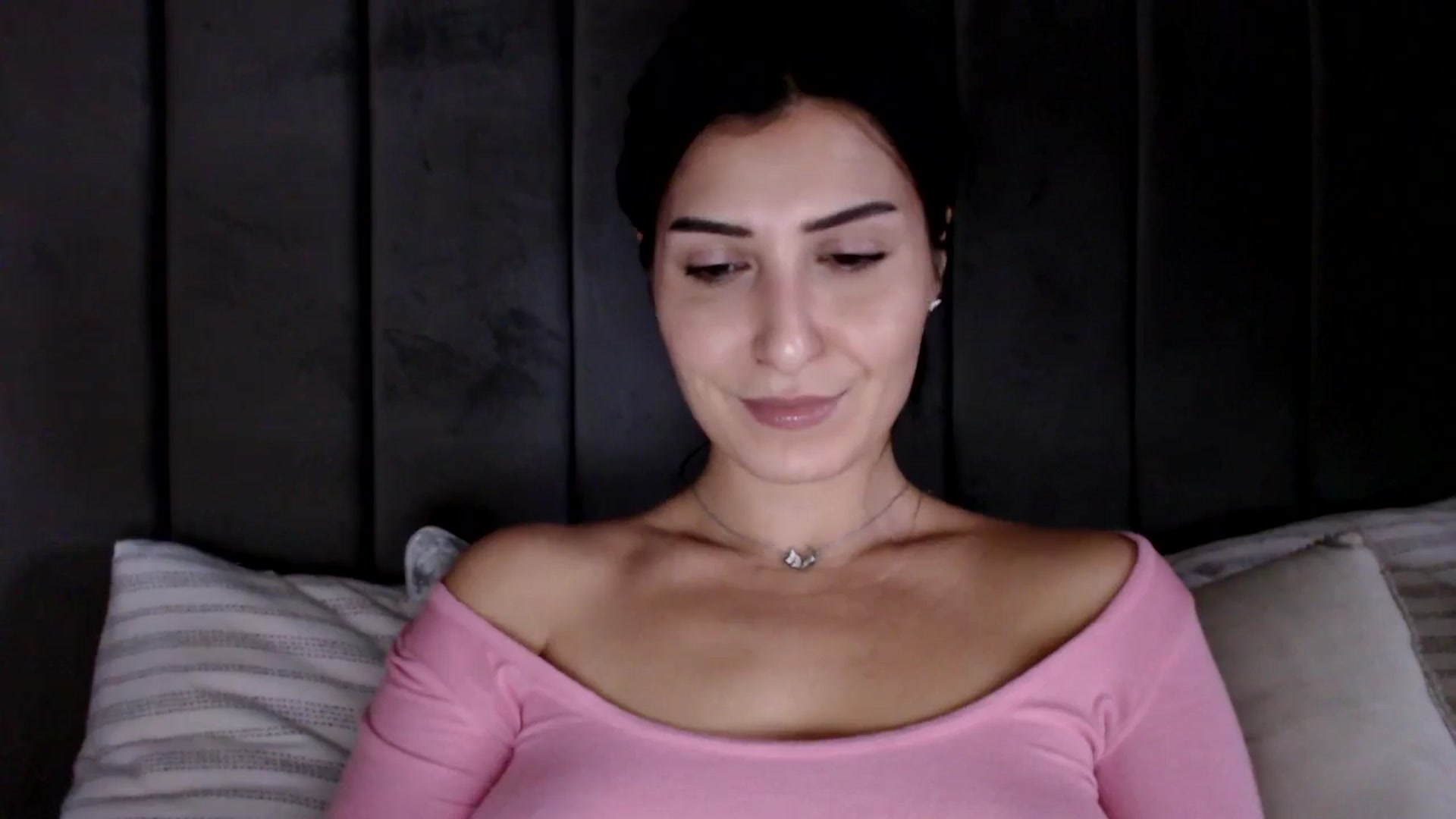 Gallery image thumbnail from LavIson's myfreecams stream on, 02/07/2025, 13:29 image 11 of 20