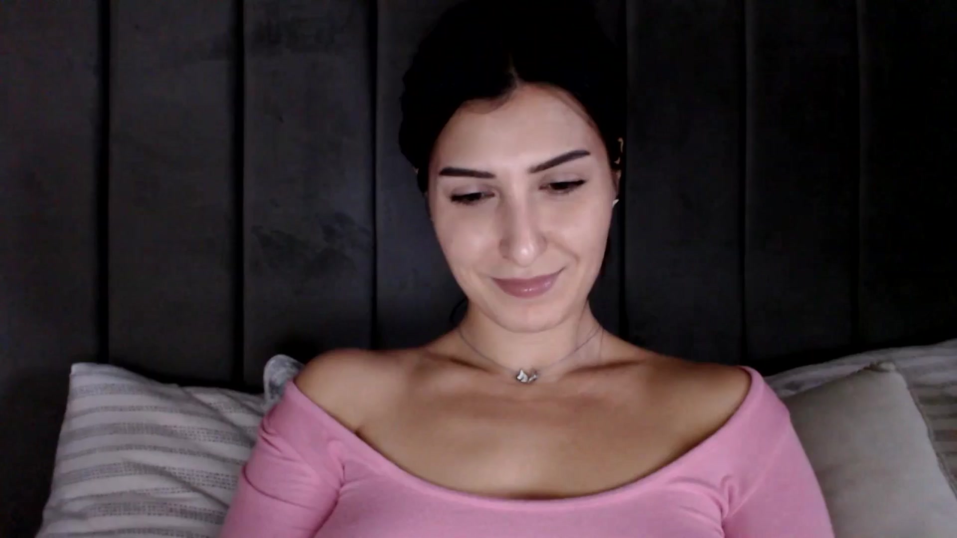 Gallery image thumbnail from LavIson's myfreecams stream on, 02/07/2025, 13:29 image 13 of 20
