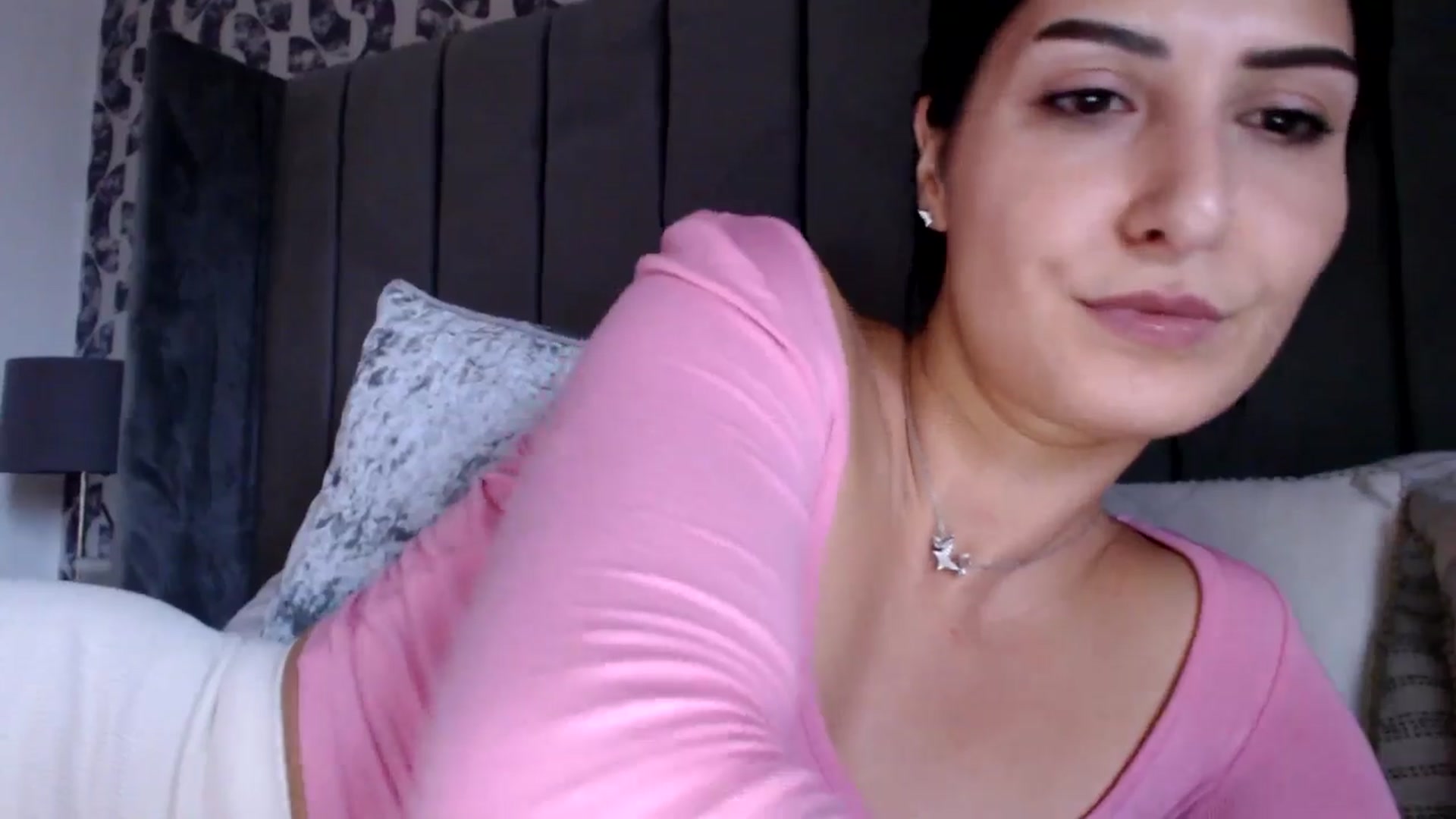 Gallery image thumbnail from LavIson's myfreecams stream on, 02/07/2025, 14:19 image 12 of 20