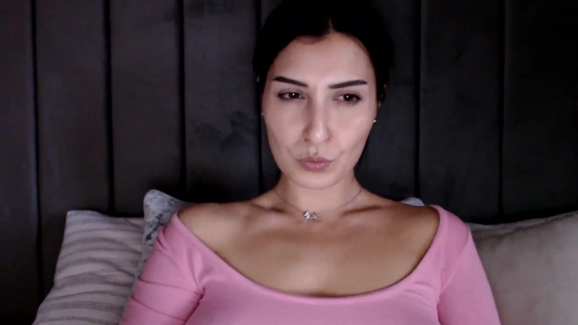 Gallery image thumbnail from LavIson's myfreecams stream on, 02/07/2025, 14:49 image 7 of 20
