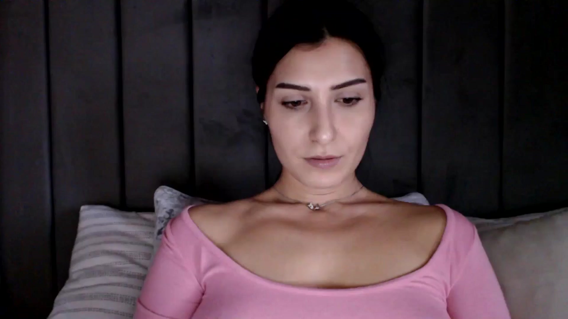 Gallery image thumbnail from LavIson's myfreecams stream on, 02/07/2025, 14:49 image 15 of 20