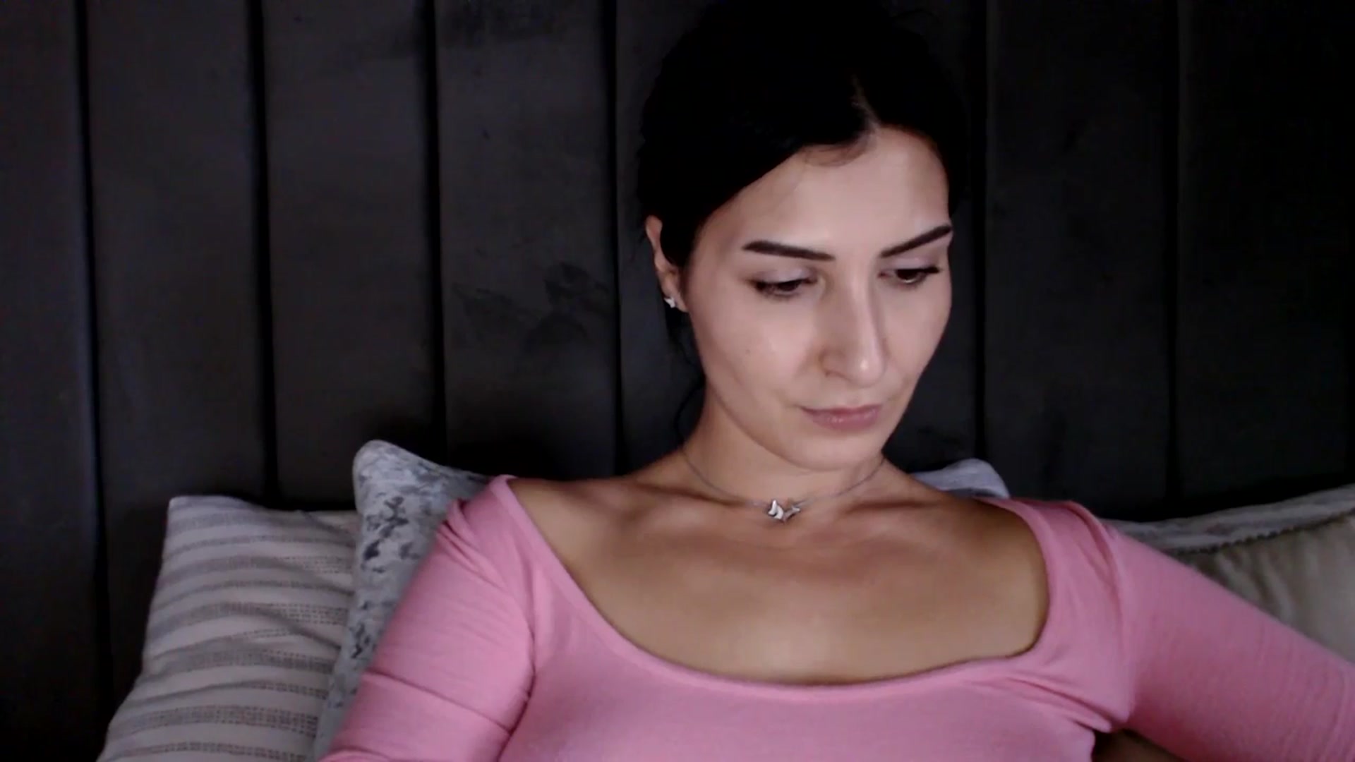 Gallery image thumbnail from LavIson's myfreecams stream on, 02/07/2025, 14:49 image 16 of 20
