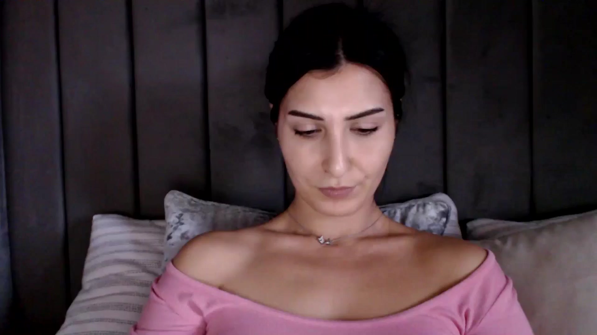 Gallery image thumbnail from LavIson's myfreecams stream on, 02/07/2025, 14:49 image 1 of 20