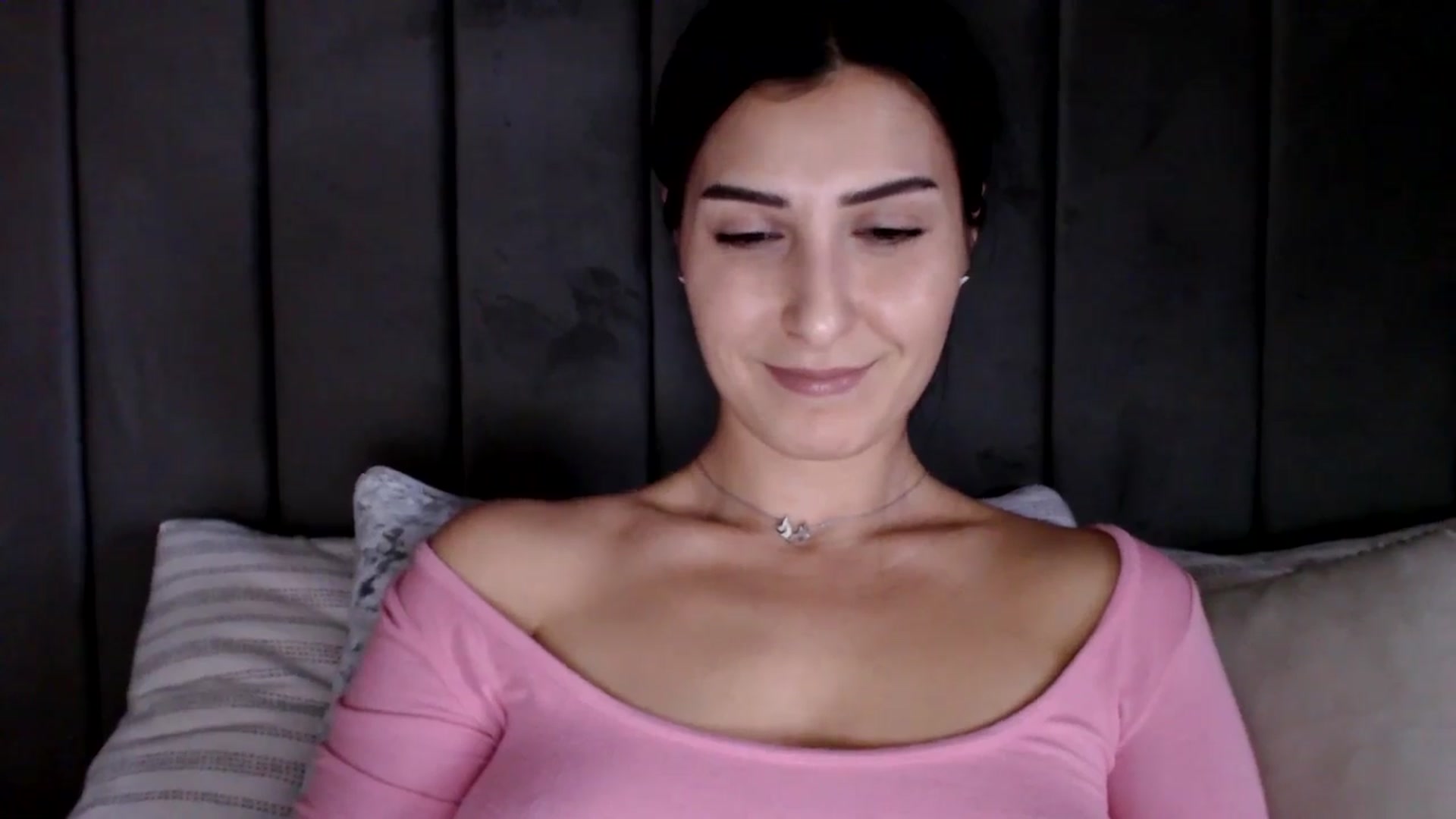 Gallery image thumbnail from LavIson's myfreecams stream on, 02/07/2025, 14:49 image 5 of 20