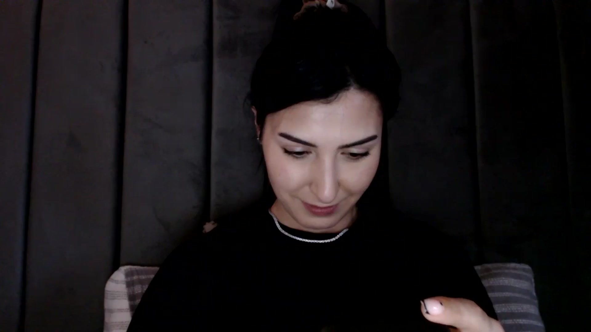 Gallery image thumbnail from LavIson's myfreecams stream on, 02/10/2025, 11:07 image 10 of 20