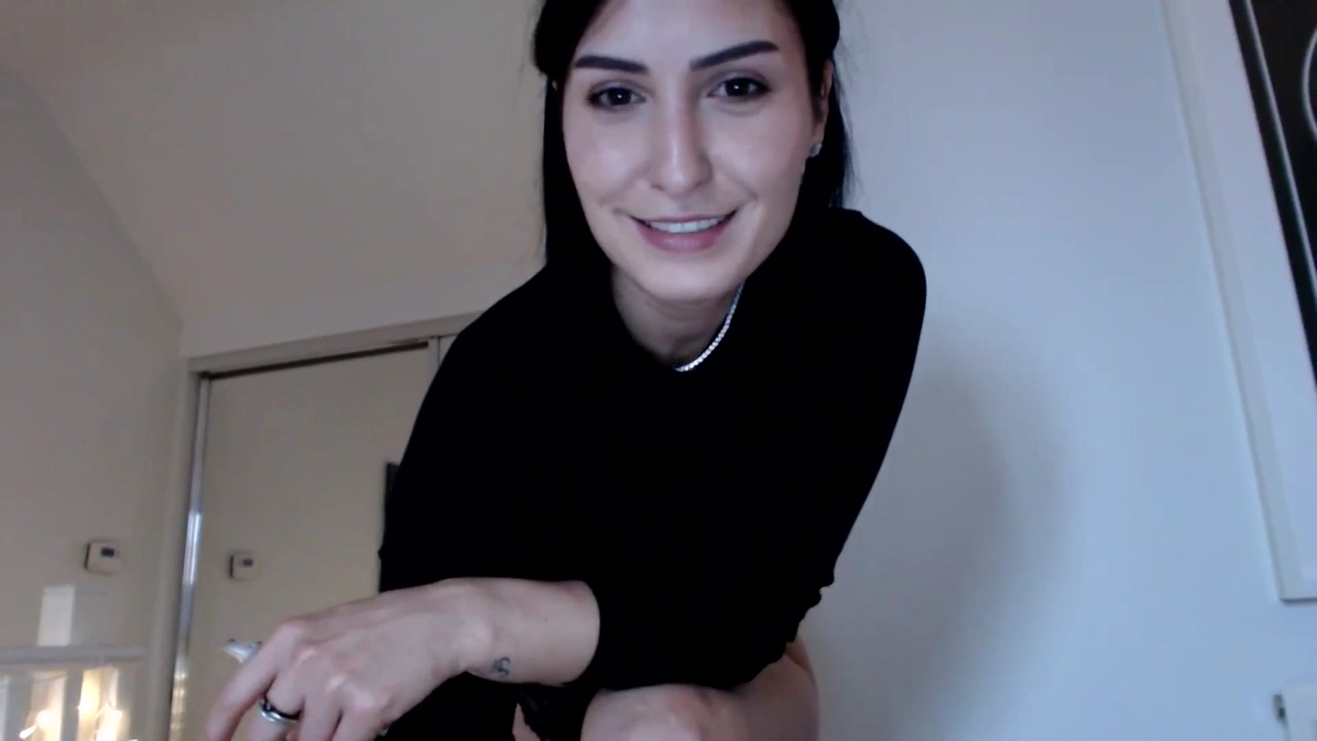 Gallery image thumbnail from LavIson's myfreecams stream on, 02/10/2025, 11:07 image 17 of 20