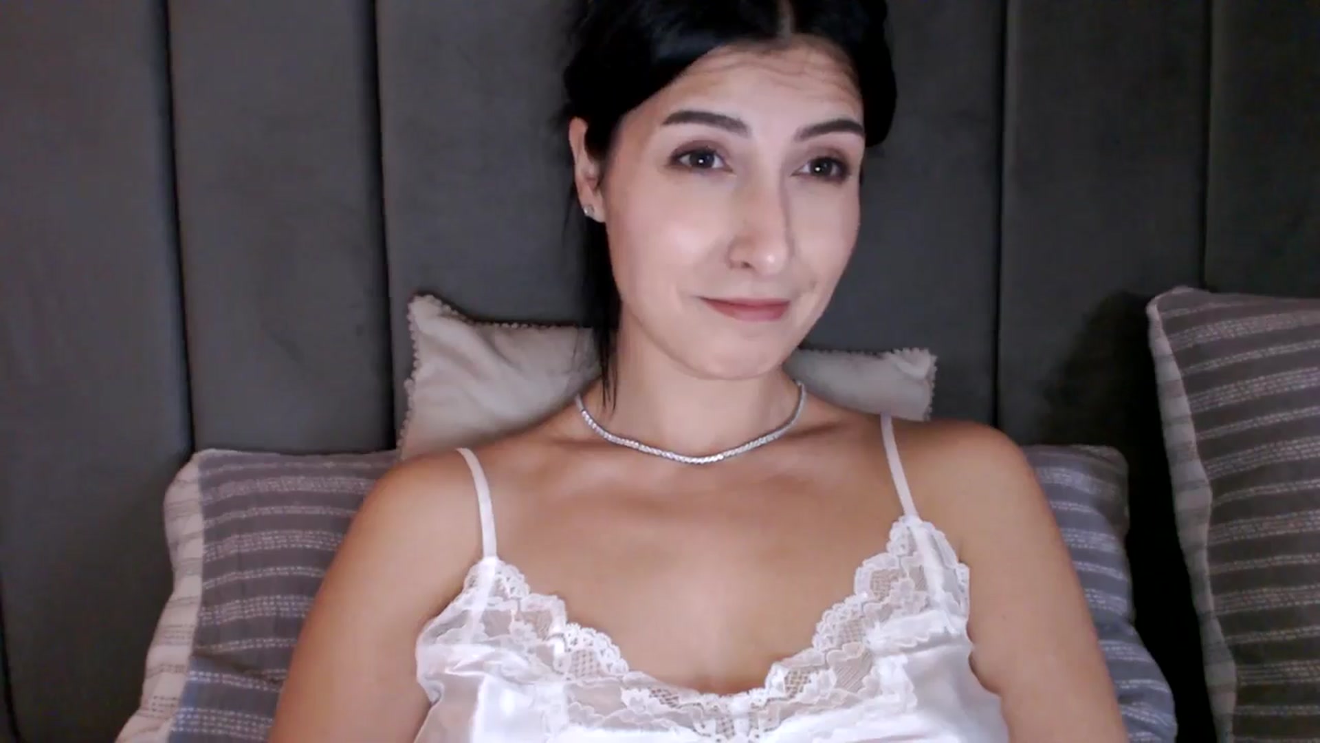 Gallery image thumbnail from LavIson's myfreecams stream on, 02/10/2025, 12:37 image 18 of 20