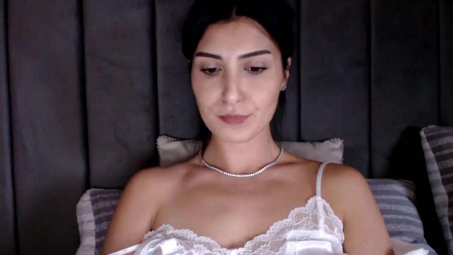 Gallery image thumbnail from LavIson's myfreecams stream on, 02/10/2025, 14:25 image 6 of 20