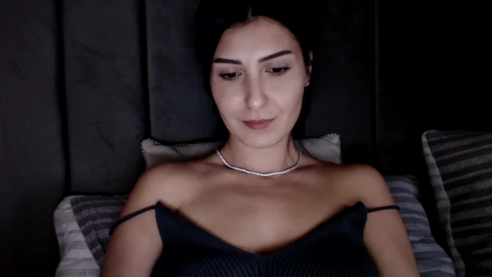 Gallery image thumbnail from LavIson's myfreecams stream on, 02/10/2025, 15:14 image 10 of 20