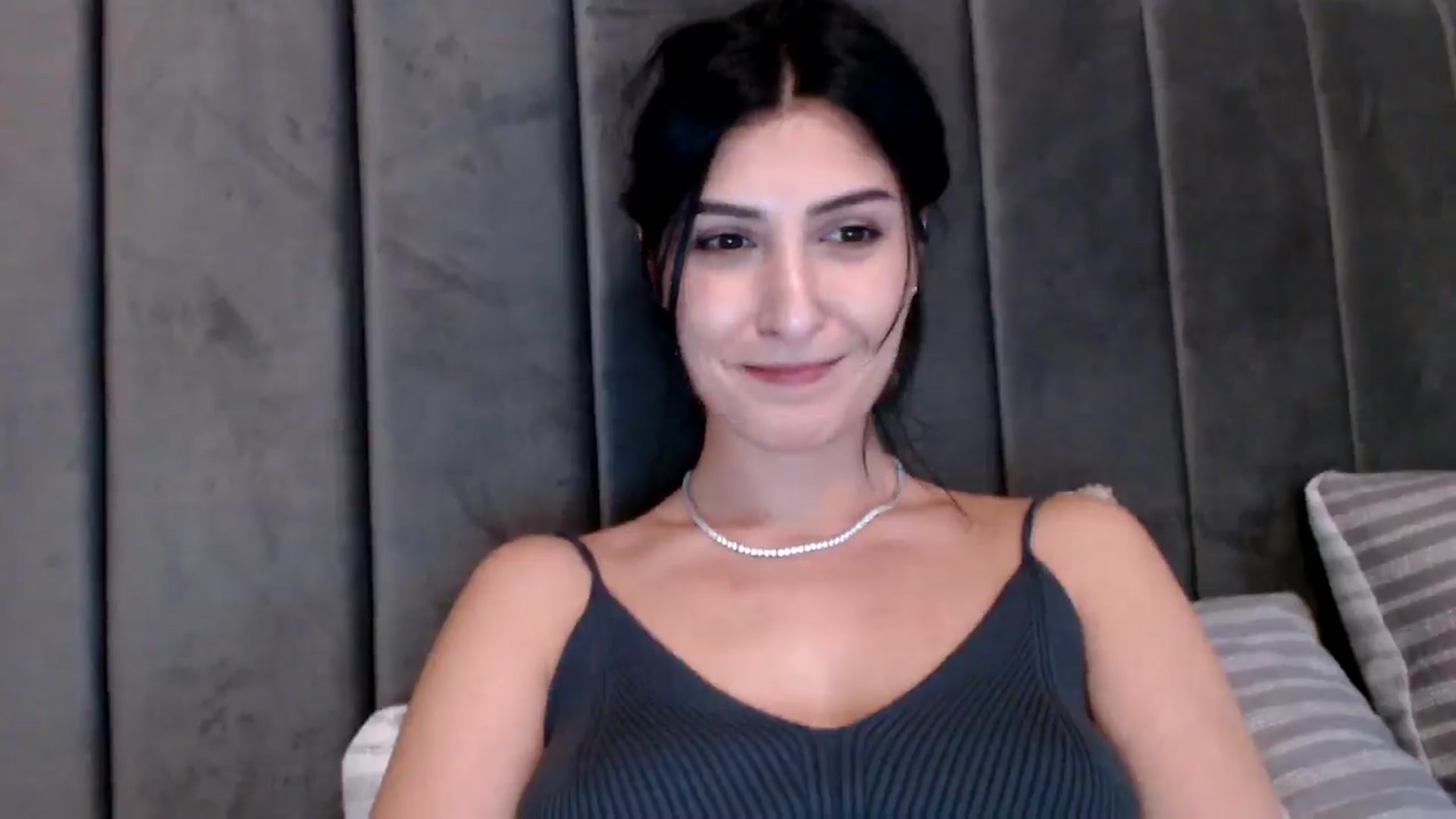 Gallery image thumbnail from LavIson's myfreecams stream on, 02/10/2025, 15:14 image 19 of 20
